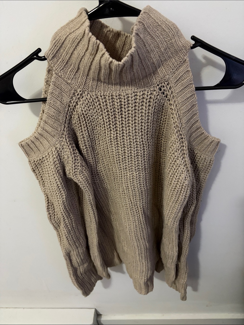 QED London Cream Cold-Shoulder Turtleneck Sweater